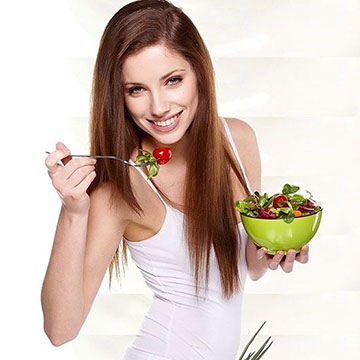 How Your Local & Seasonal Foods Can Revamp Your Tresses