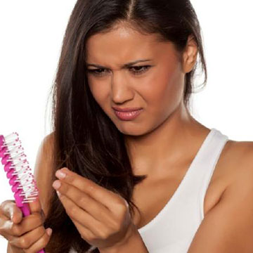 9 FACTORS THAT TRIGGER FEMALE HAIR LOSS